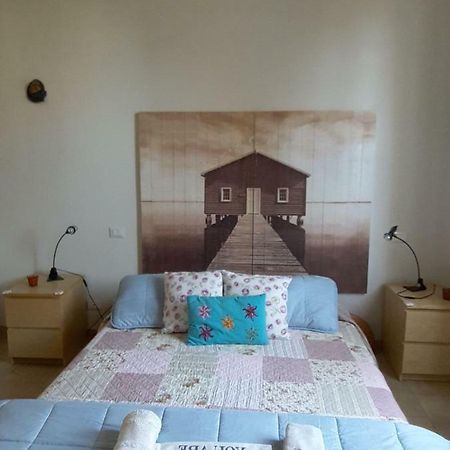 Sea Beach Relax ตีร์เรเนีย ภายนอก รูปภาพ