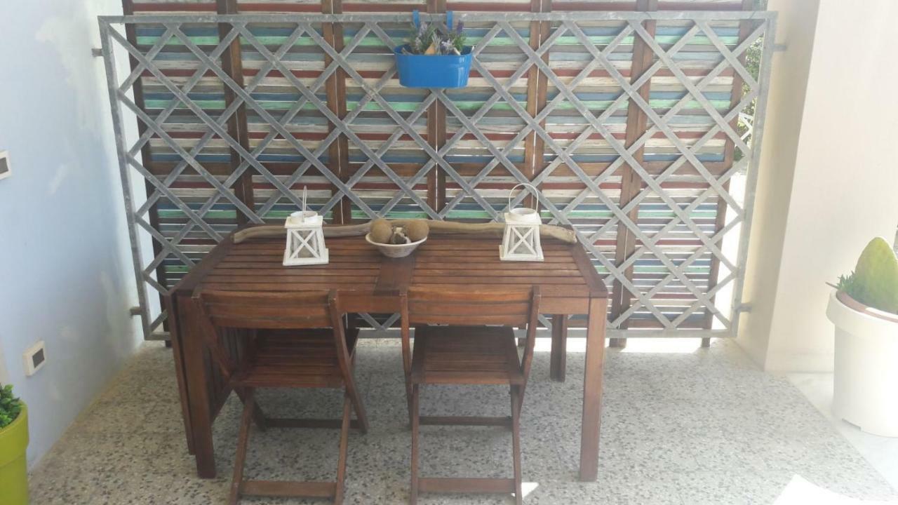 Sea Beach Relax ตีร์เรเนีย ภายนอก รูปภาพ